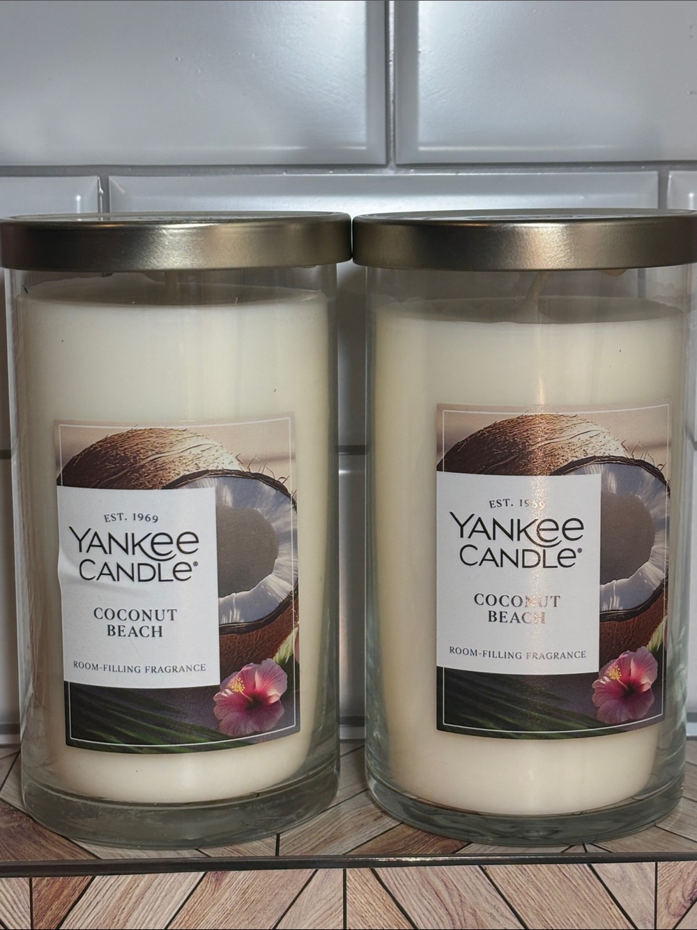 Yankee Candle Coconut Beach Medium Duo!